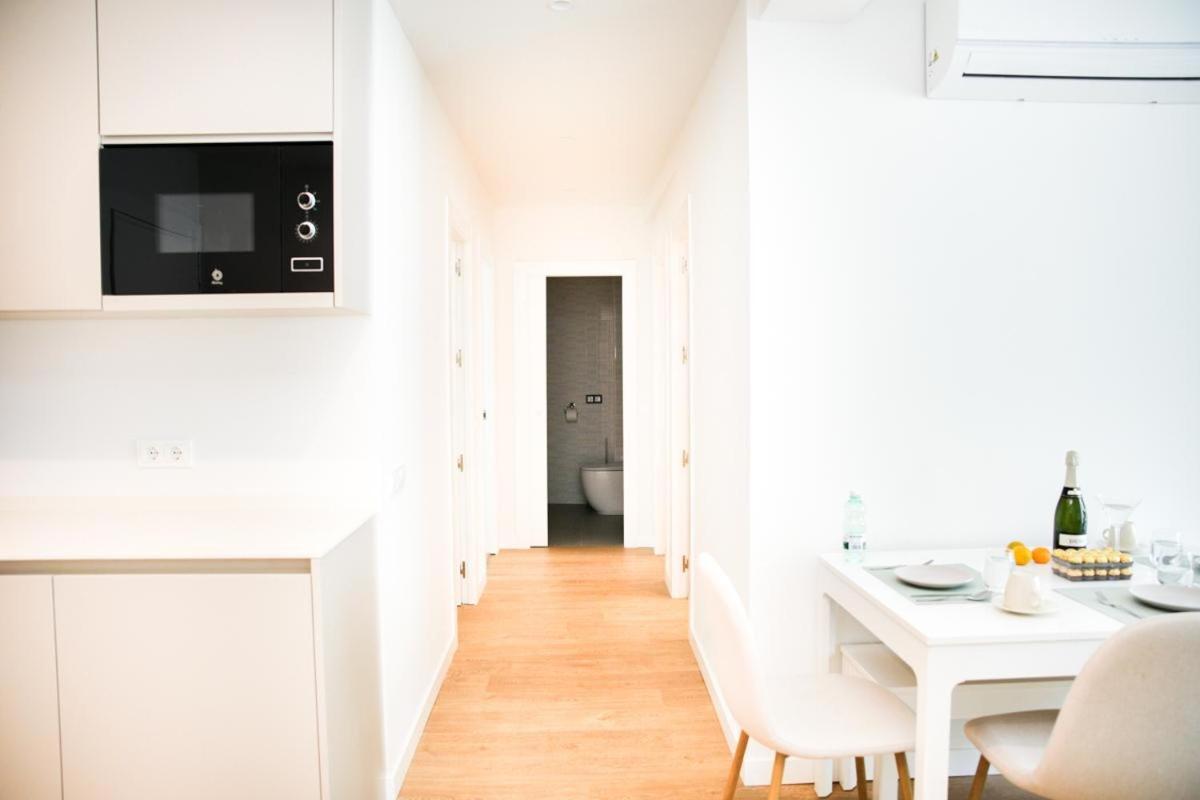 Family Apartment In The Malaga City Center Exterior photo