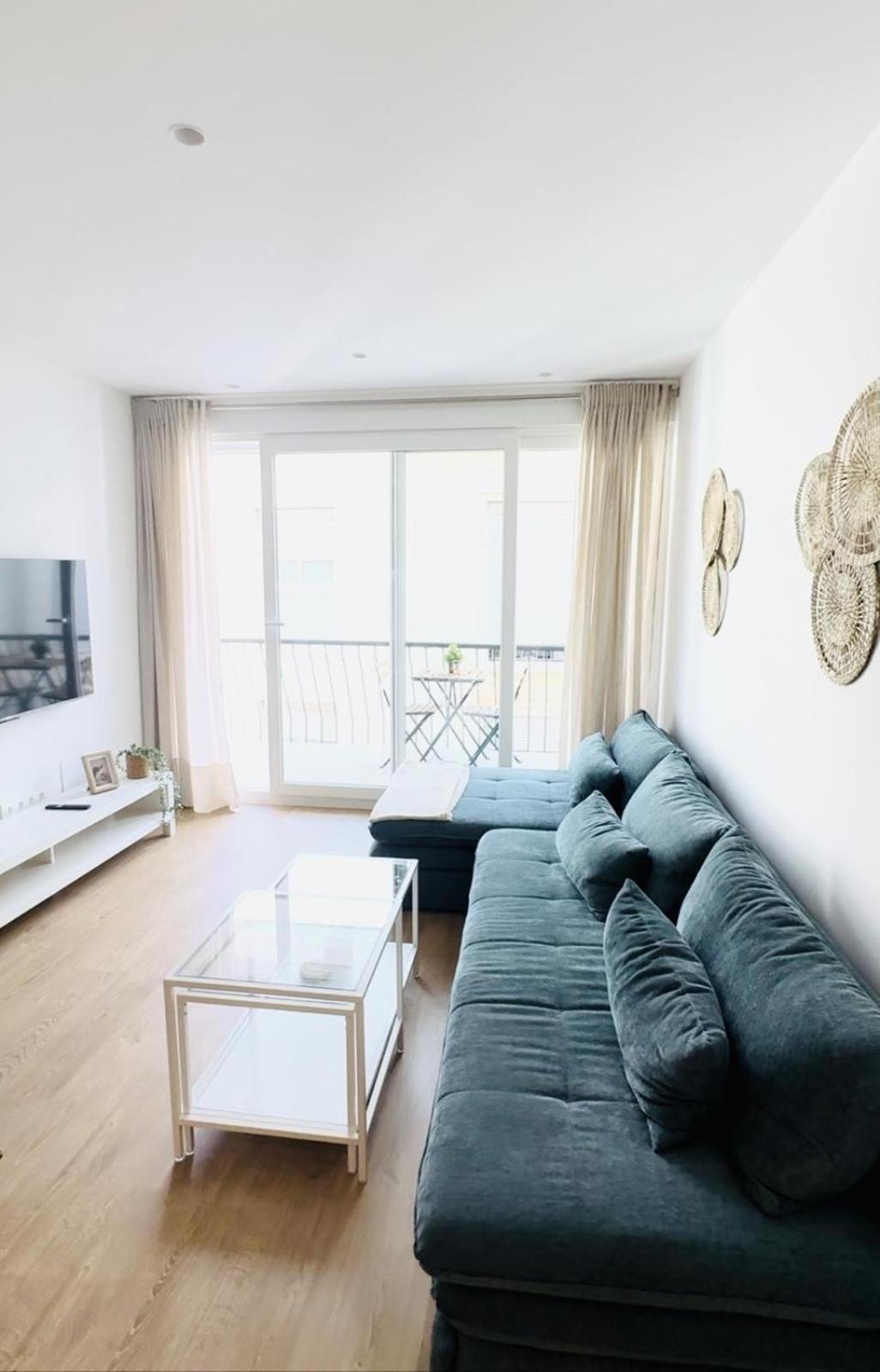 Family Apartment In The Malaga City Center Exterior photo